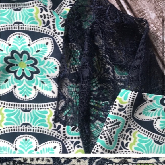 *SOLD* Cato blouse with lace and tassel ties - Picture 4 of 5